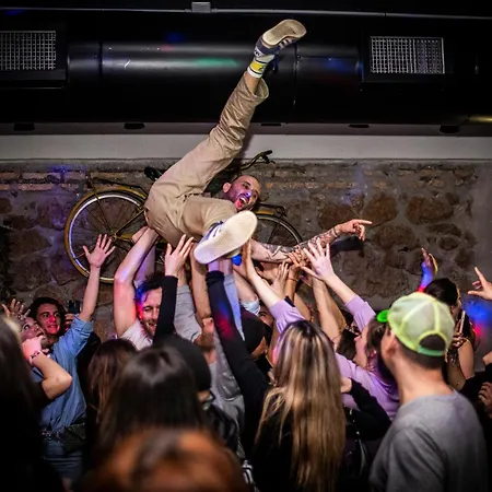 Yellowsquare רומא