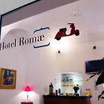 Yellowsquare Hostel *