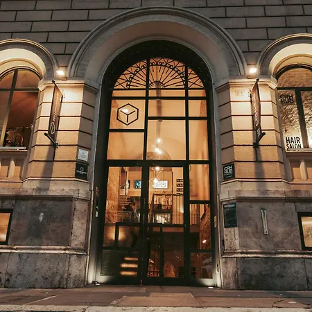 Yellowsquare * Rome