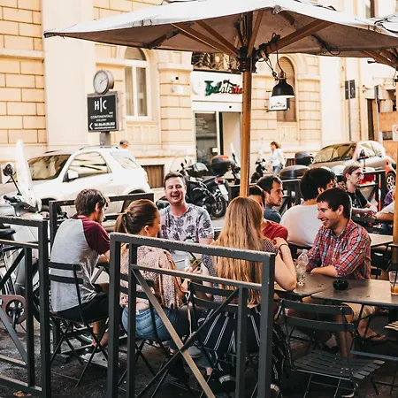 Yellowsquare Hostel Rome