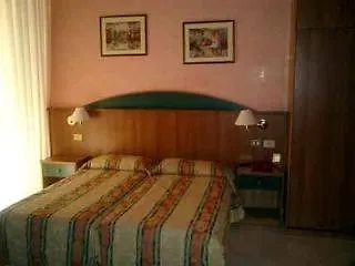 Yellowsquare Hostel Rome