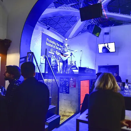 旅馆 Yellowsquare *