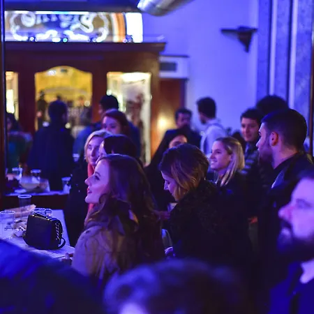 Yellowsquare * 罗马