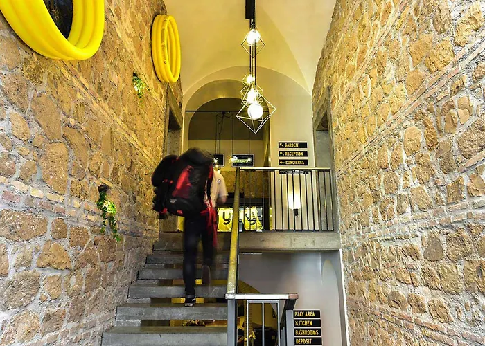Yellowsquare Hostel