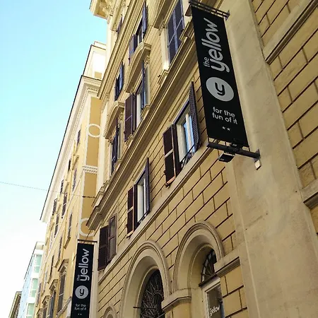 Yellowsquare * Ρώμη