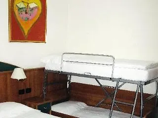 Yellowsquare Hostel