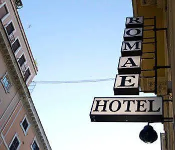 Yellowsquare Hostel *